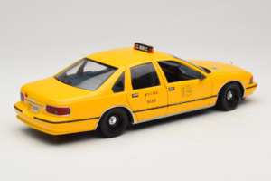 Chevrolet Caprice NYC Taksi UT Models 1:18 180142095 Kovina – slika 3 od 8
