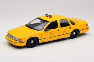 Chevrolet Caprice NYC Taksi UT Models 1:18 180142095 Kovina