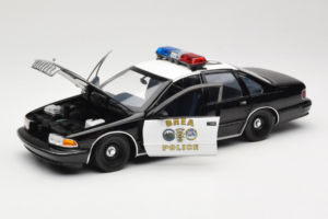 Chevrolet Caprice Kalifornija Policija UT Models 1:18 180142098 Kovina – slika 2 od 8