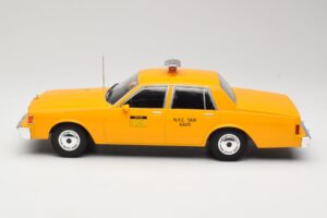 Chevrolet Caprice Rumen Taksi MCG 1:18 MCG18038 Kovina – slika 3 od 6
