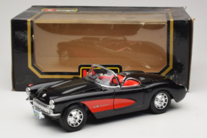 Chevrolet Corvette C1 Črn & Rdeč Bburago 1:18 3034-M1 Kovina – slika 8 od 8