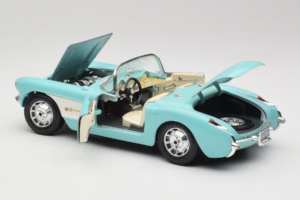 Chevrolet Corvette C1 Moder & Bel Bburago 1:18 3024-M2 Kovina – slika 5 od 8