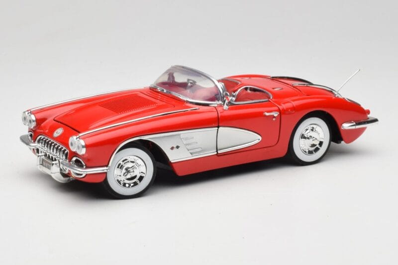 Chevrolet Corvette C1 Rdeč Motormax 1:18 73100TC Kovina