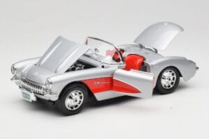 Chevrolet Corvette C1 Srebrna Bburago 1:18 3034 Kovina – slika 2 od 8