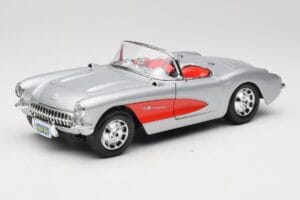 Chevrolet Corvette C1 Srebrna Bburago 1:18 3034 Kovina