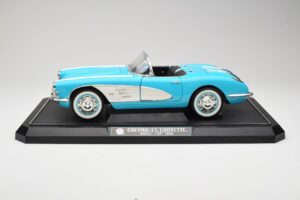 Chevrolet Corvette C1 Hard Top Modra Solido 1:12 1202-M1 Kovina – slika 4 od 8