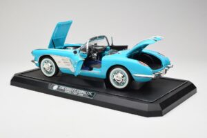 Chevrolet Corvette C1 Hard Top Modra Solido 1:12 1202-M1 Kovina – slika 5 od 8