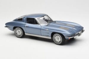 Chevrolet Corvette C2 Modrošiv Metalik AUTOart 1:18 71182 Kovina – slika 6 od 8