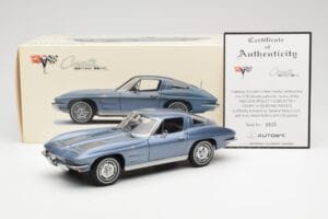 Chevrolet Corvette C2 Modrošiv Metalik AUTOart 1:18 71182 Kovina – slika 8 od 8