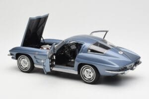 Chevrolet Corvette C2 Modrošiv Metalik AUTOart 1:18 71182 Kovina – slika 5 od 8