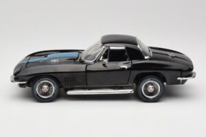 Chevrolet Corvette C2 Črn American Muscle 1:18 AMM1099/06 Kovina – slika 4 od 8