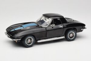 Chevrolet Corvette C2 Črn American Muscle 1:18 AMM1099/06 Kovina