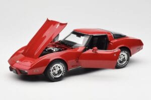 Chevrolet Corvette C3 Rdeč UT Models 1:18 21073 Kovina – slika 2 od 8