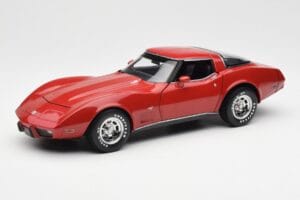 Chevrolet Corvette C3 Rdeč UT Models 1:18 21073 Kovina