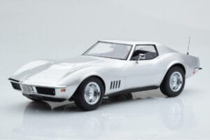 Chevrolet Corvette C3 Srebrn Norev 1:18 189032 Kovina