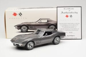 Chevrolet Corvette C3 Spider Laguna Siv Metalik AUTOart 1:18 71173 Kovina – slika 8 od 8