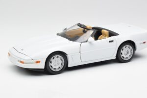 Chevrolet Corvette C4 Kabriolet Bel Maisto 1:18 32830 Kovina