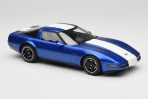 Chevrolet Corvette C4 Grand Sport Admiral Blue GT Spirit 1:18 GT538 Smola – slika 4 od 6