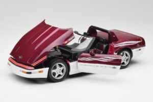 Chevrolet Corvette C4 Indy 500 Pace Car Maisto 1:18 56011 Kovina – slika 2 od 8