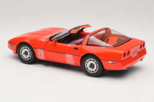 Chevrolet Corvette C4 Larry Sellers Big Lebowski Movie Car GreenLight 1:18 13533 Kovina – slika 5 od 6
