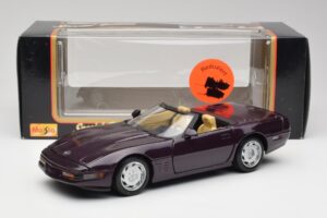 Chevrolet Corvette C4 LT4 Kabriolet Vijolična Metalik Maisto 1:18 50277 Kovina – slika 8 od 8