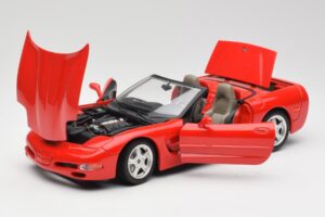Chevrolet Corvette C5 Kabriolet Rdeč Bburago 1:18 3076 Kovina – slika 2 od 8