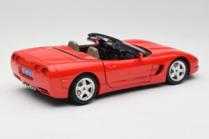 Chevrolet Corvette C5 Kabriolet Rdeč Bburago 1:18 3076 Kovina – slika 3 od 8