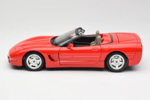 Chevrolet Corvette C5 Kabriolet Rdeč Bburago 1:18 3076 Kovina – slika 4 od 8