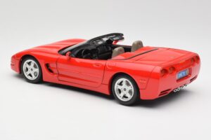 Chevrolet Corvette C5 Kabriolet Rdeč Bburago 1:18 3076 Kovina – slika 7 od 8