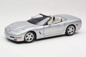 Chevrolet Corvette C5 Kabriolet Srebrn Maisto 1:18 50317 Kovina