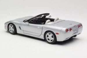 Chevrolet Corvette C5 Kabriolet Srebrn Maisto 1:18 50317 Kovina – slika 7 od 8