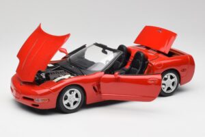 Chevrolet Corvette C5 Kabriolet Torch Rdeč Maisto 1:18 50318 Kovina – slika 2 od 8
