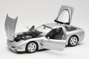 Chevrolet Corvette C5 Srebrna Bburago 1:18 3056 Kovina – slika 2 od 8