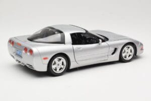 Chevrolet Corvette C5 Srebrna Bburago 1:18 3056 Kovina – slika 3 od 8