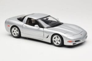 Chevrolet Corvette C5 Srebrna Bburago 1:18 3056 Kovina – slika 6 od 8