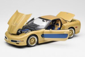 Chevrolet Corvette C5 Guldstrand Signature Edition Zlata Maisto 1:18 31657 Kovina – slika 2 od 8