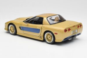 Chevrolet Corvette C5 Guldstrand Signature Edition Zlata Maisto 1:18 31657 Kovina – slika 7 od 8