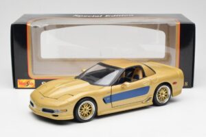 Chevrolet Corvette C5 Guldstrand Signature Edition Zlata Maisto 1:18 31657 Kovina – slika 8 od 8