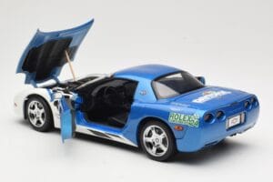 Chevrolet Corvette C5 Pace Car Rolex 24 at Daytona 1999 UT Models 1:18 39944 Kovina – slika 5 od 8