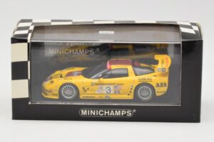 Chevrolet Corvette C5-R #3 R. Fellows / J. O'Connell / O. Gavin ALMS Petit Le Mans 2002 Minichamps 1:43 400021493 Kovina – slika 4 od 4