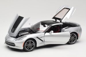 Chevrolet Corvette C7 Srebrna Maisto 1:18 38132 Kovina – slika 2 od 8
