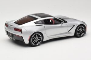 Chevrolet Corvette C7 Srebrna Maisto 1:18 38132 Kovina – slika 3 od 8