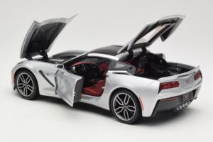 Chevrolet Corvette C7 Srebrna Maisto 1:18 38132 Kovina – slika 5 od 8