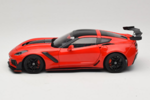Chevrolet Corvette C7 ZR1 Torch Red IXO 1:18 18RDC243-FO Kovina – slika 4 od 8