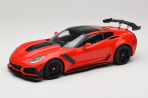 Chevrolet Corvette C7 ZR1 Torch Red IXO 1:18 18RDC243-FO Kovina