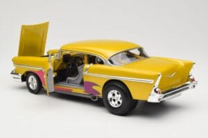 Chevrolet Custom Rumen s Plamenom Hot Wheels 1:18 21356 Kovina – slika 5 od 8