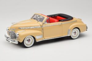 Chevrolet Deluxe Kabriolet Bež Eagle Collectibles 1:18 3022518 Kovina