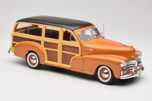 Chevrolet Fleetmaster Woody Zlata Maisto 1:18 56042 Kovina – slika 6 od 8