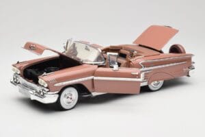 Chevrolet Impala Kabriolet Rjav Motormax 1:18 73112 Kovina – slika 2 od 8