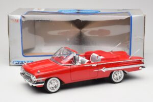 Chevrolet Impala Kabriolet Rdeč Welly 1:18 9864W Kovina – slika 8 od 8